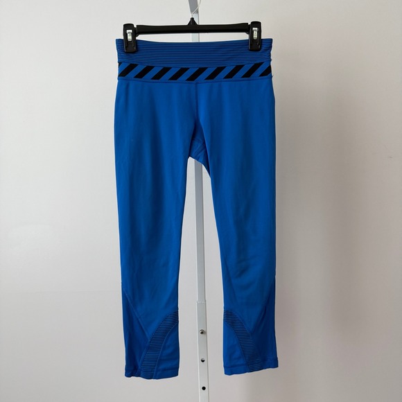 lululemon athletica Pants - Lululemon 4 Blue Leggings Run Inspire Crop II Striped Mesh Activewear Yoga Gym